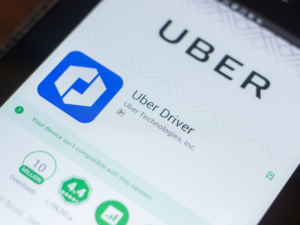 photo chauffeur uber salaire Clermont-Ferrand